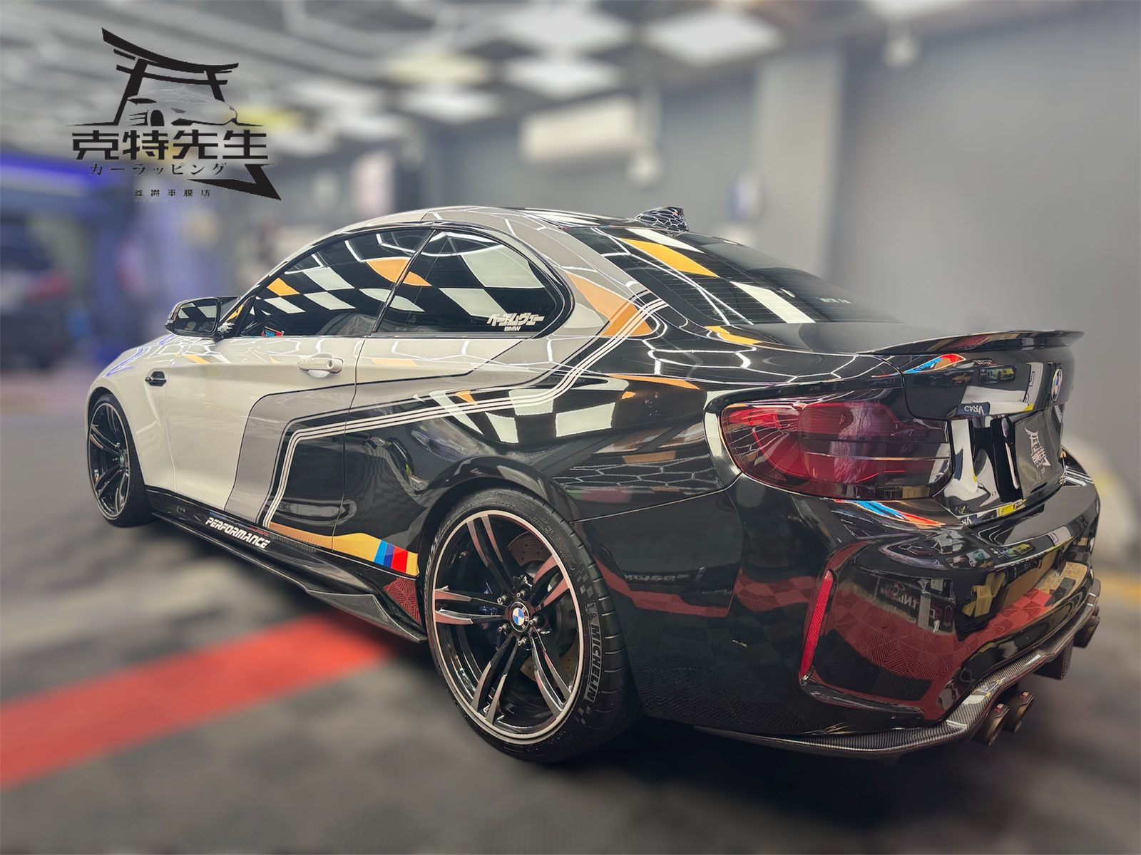黑色 BMW M4 M Performance 拉花客製彩貼完工實拍