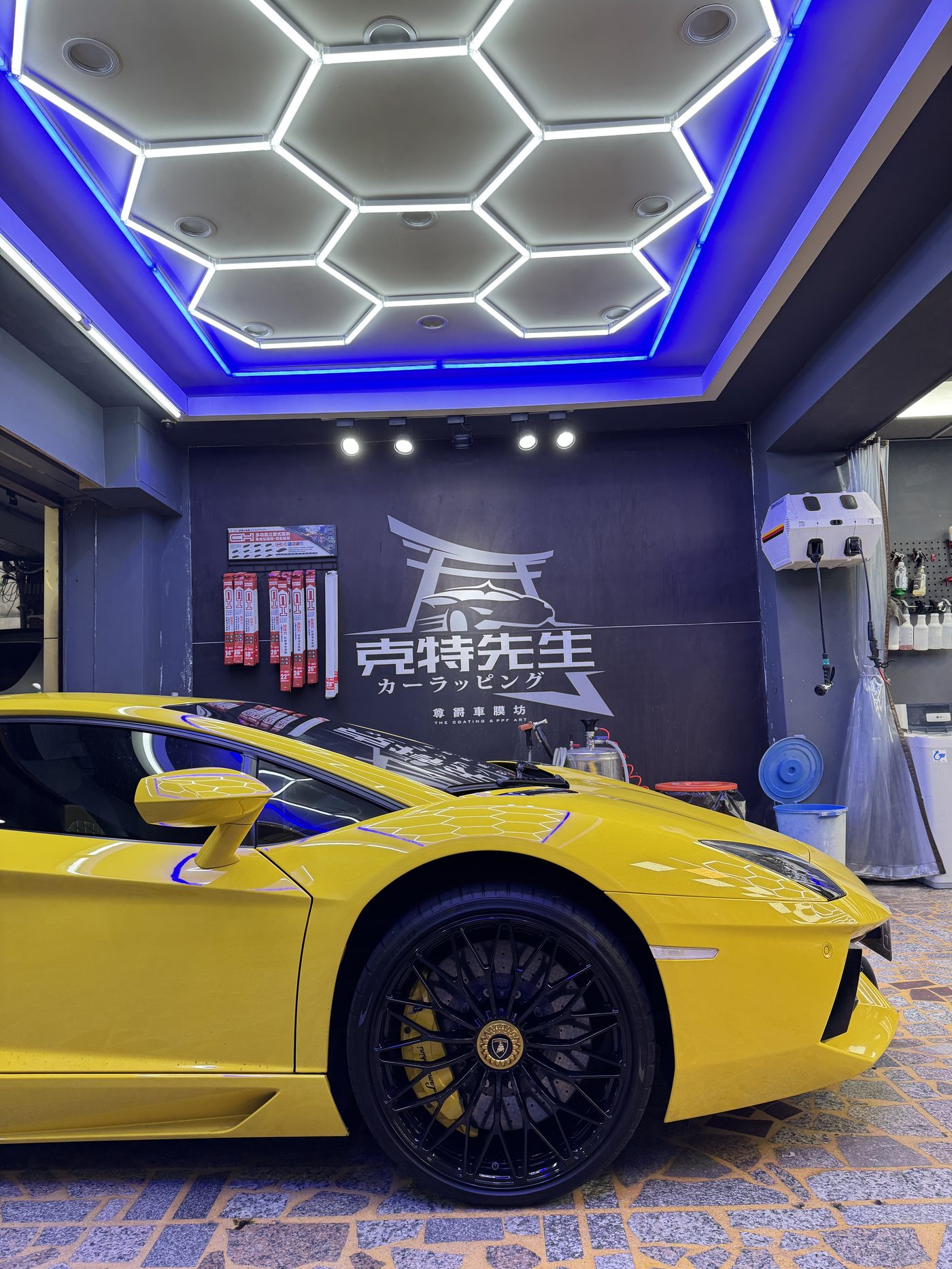黃色 Lamborghini 於克特先生廠房精品改裝完工實拍